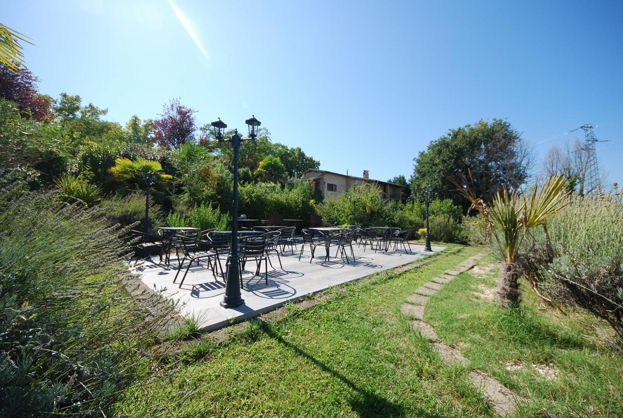 Spoleto By The Pool Guest House Exterior foto