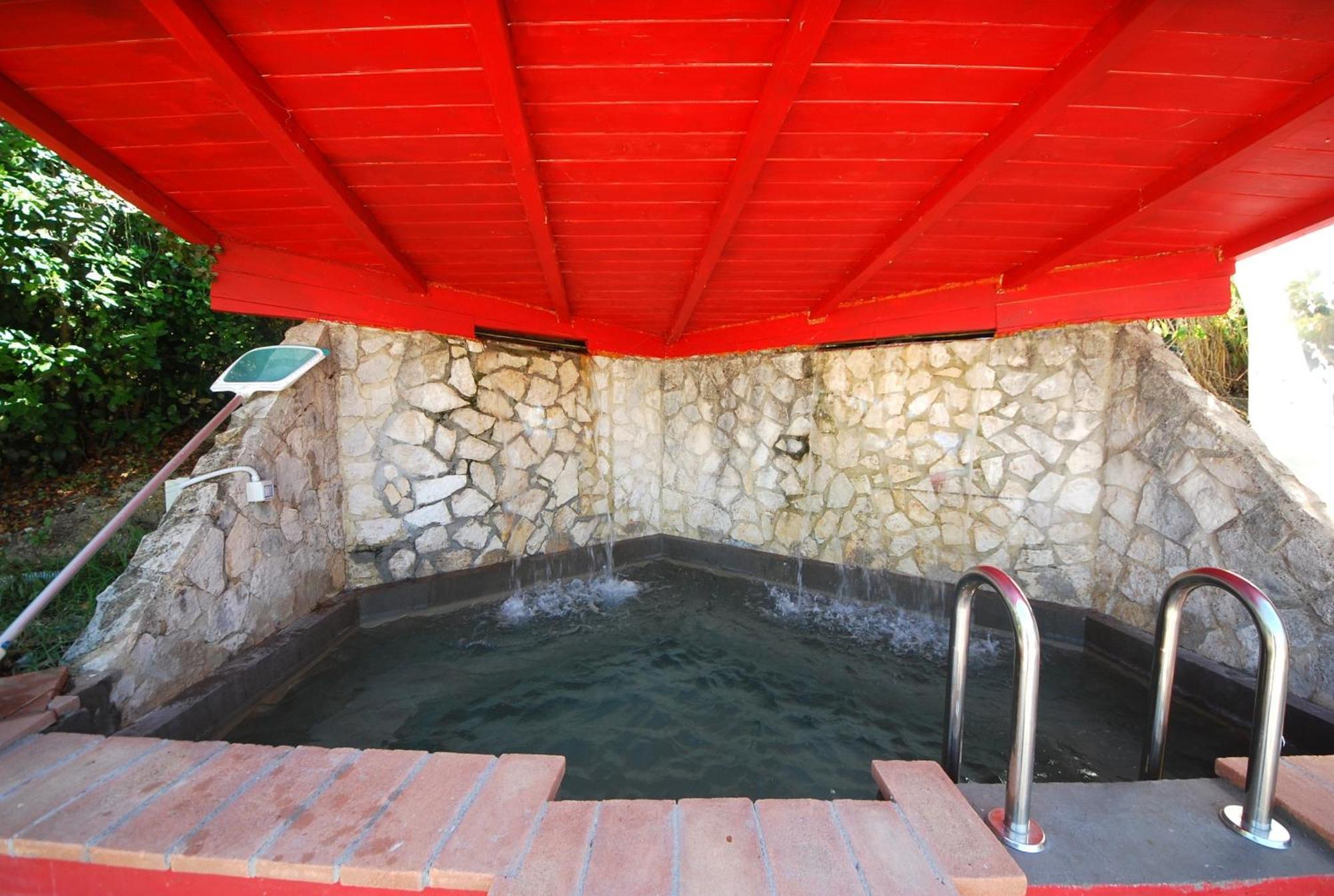 Spoleto By The Pool Guest House Exterior foto