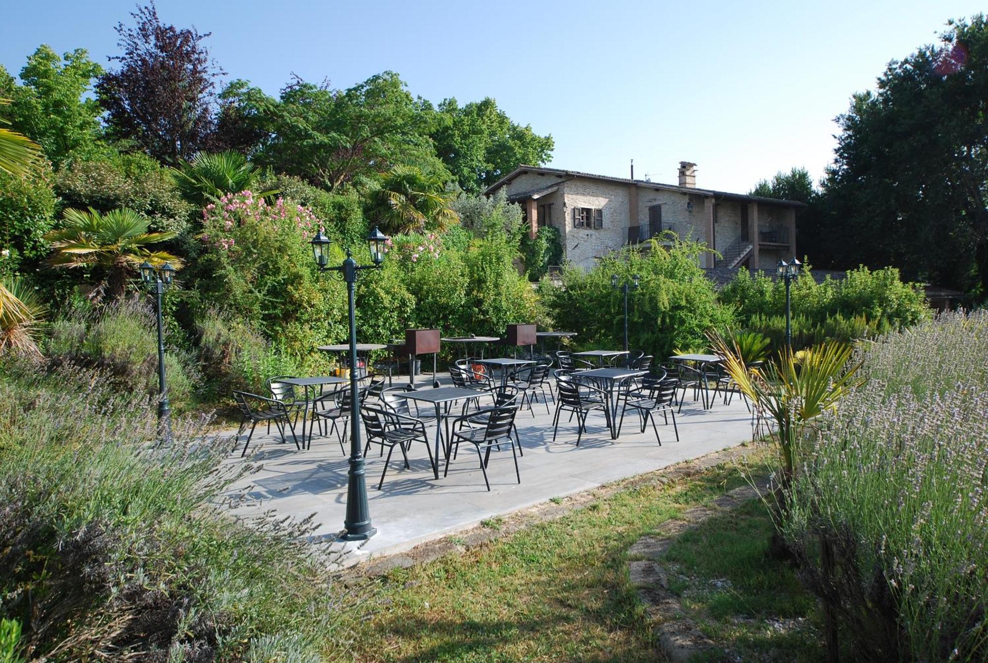Spoleto By The Pool Guest House Exterior foto