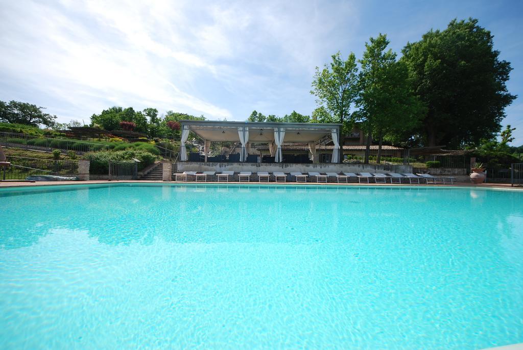 Spoleto By The Pool Guest House Exterior foto
