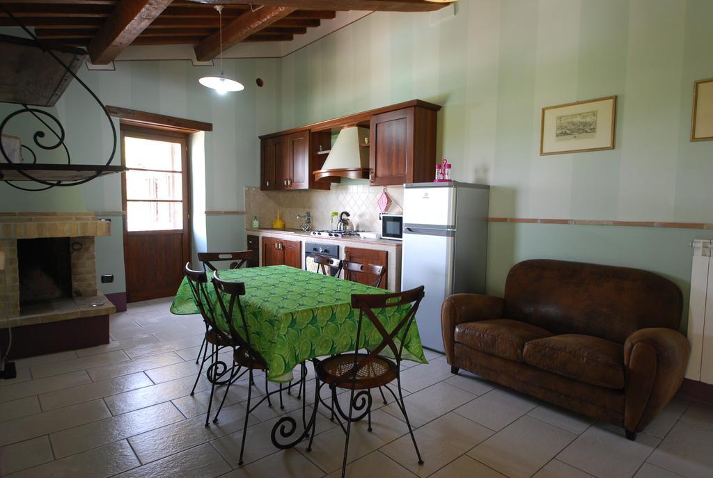 Spoleto By The Pool Guest House Exterior foto