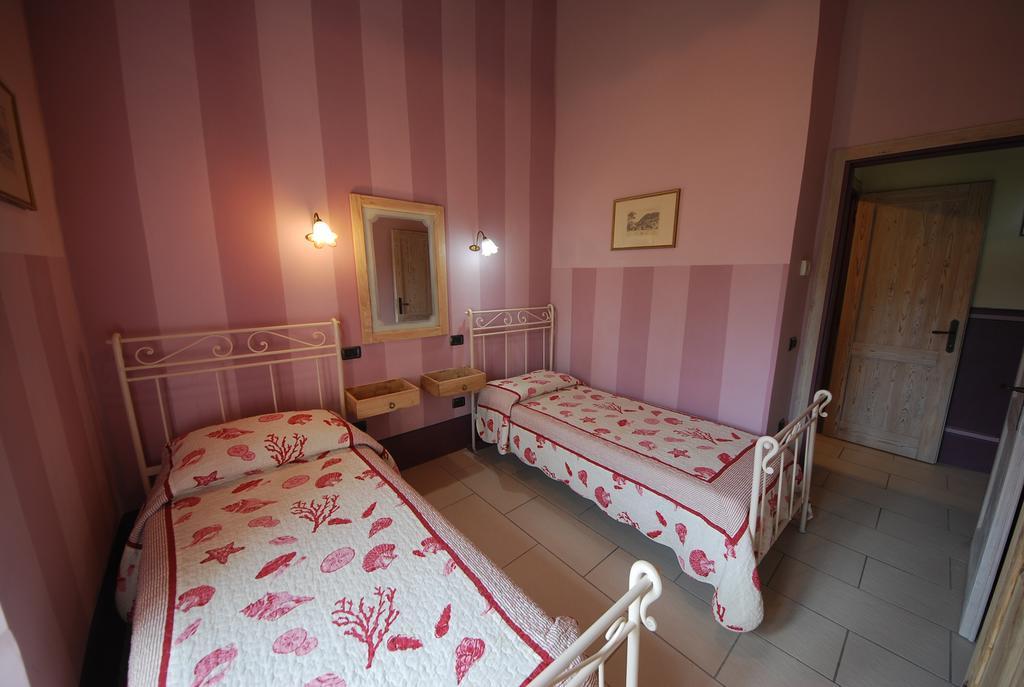 Spoleto By The Pool Guest House Exterior foto