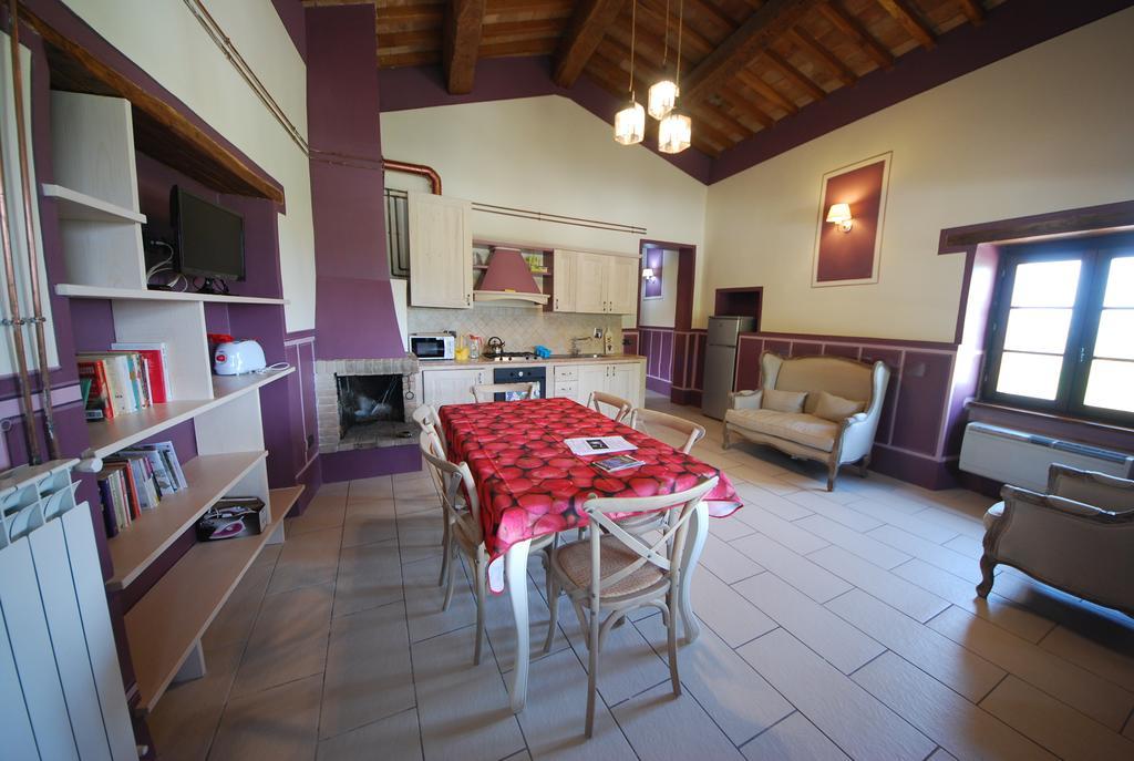 Spoleto By The Pool Guest House Exterior foto